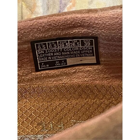 Skechers Womens Tan Leather Memory Foam Loafers Size 9.5 - Picture 9 of 9
